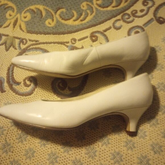 Neutralizer leather kitten heel pointed toe pumps - Picture 3 of 6